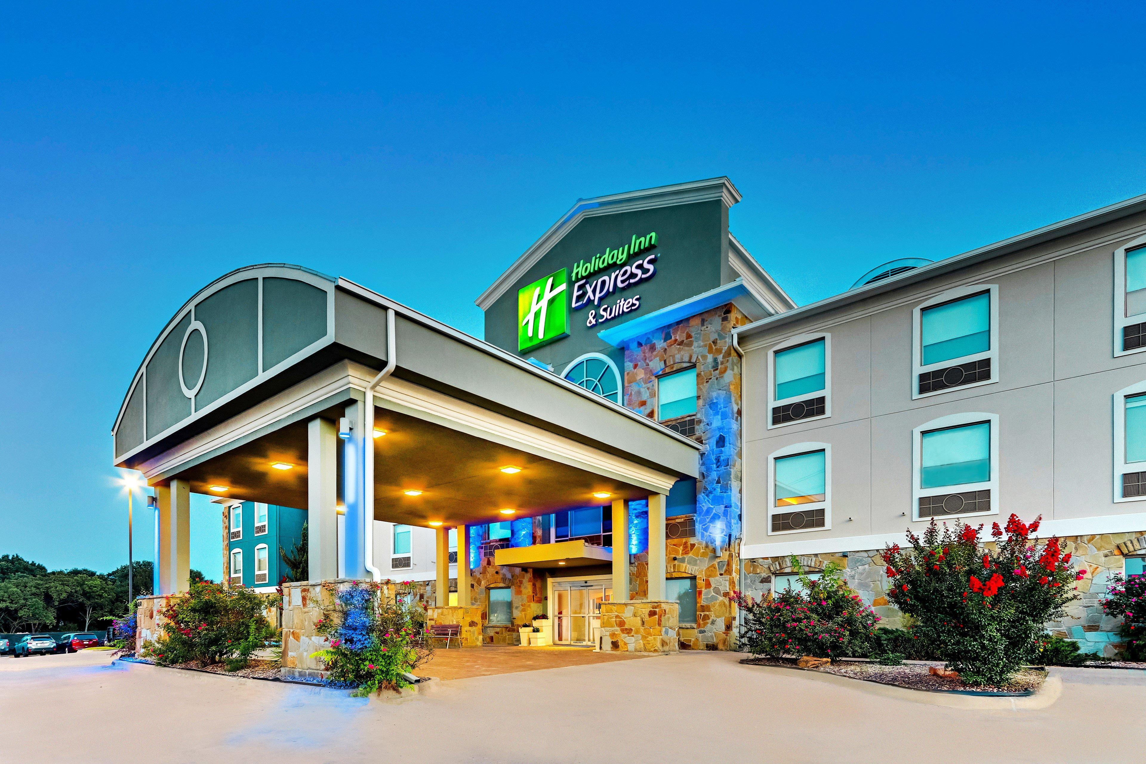 Holiday Inn Express Hotel And Suites Weatherford, An Ihg Hotel Exterior photo